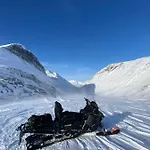 North Experience Basecamp Lodge