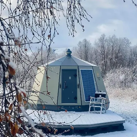 North Experience Basecamp بيت خشبي