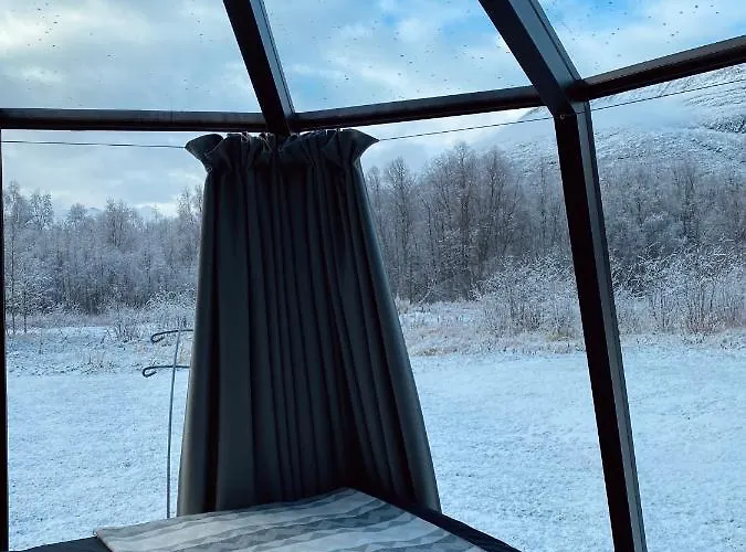 North Experience Basecamp Lodge Oteren